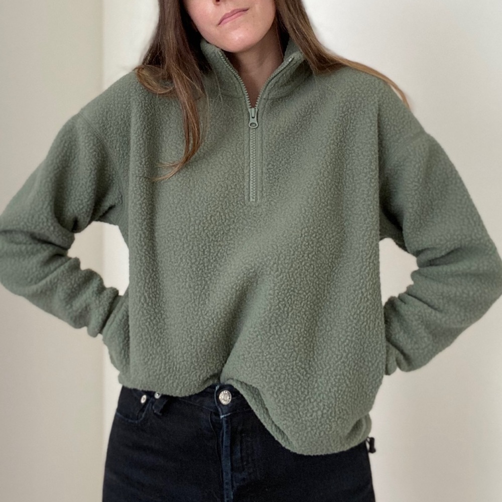 Everlane renew fleece half-zip sweatshirt
